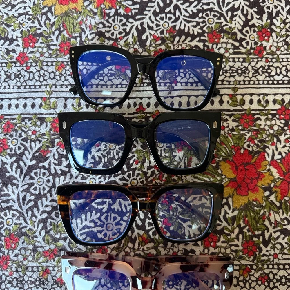 Lot of Eyeglasses